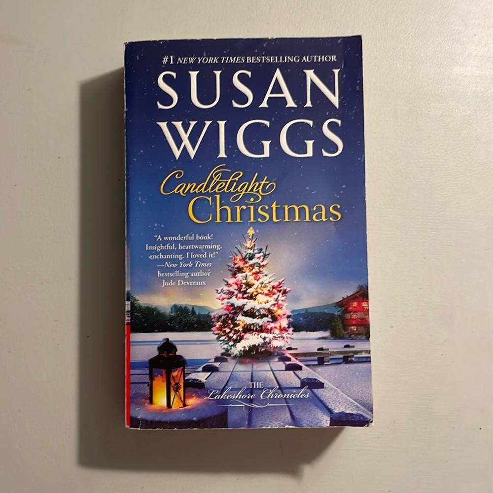 📚2/$6  Candlelight Christmas #10 in the Lakeshore Chronicles Series